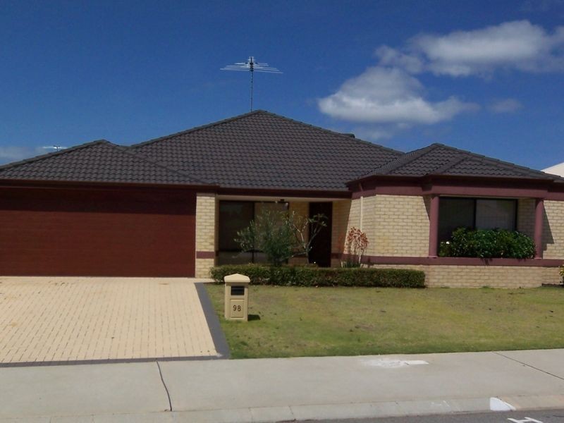 98 Meadow Springs Drive, Meadow Springs WA 6210