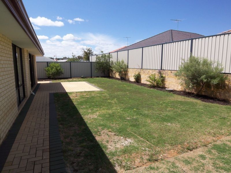 98 Meadow Springs Drive, Meadow Springs WA 6210