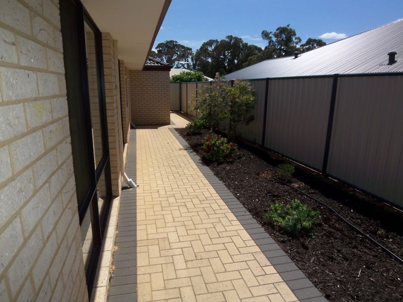 98 Meadow Springs Drive, Meadow Springs WA 6210