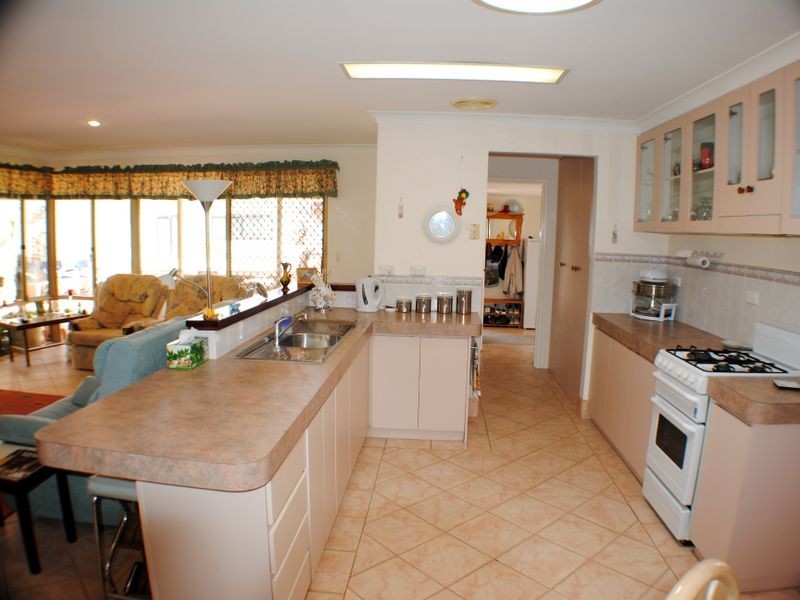 34 Elmore Way, Dudley Park WA 6210