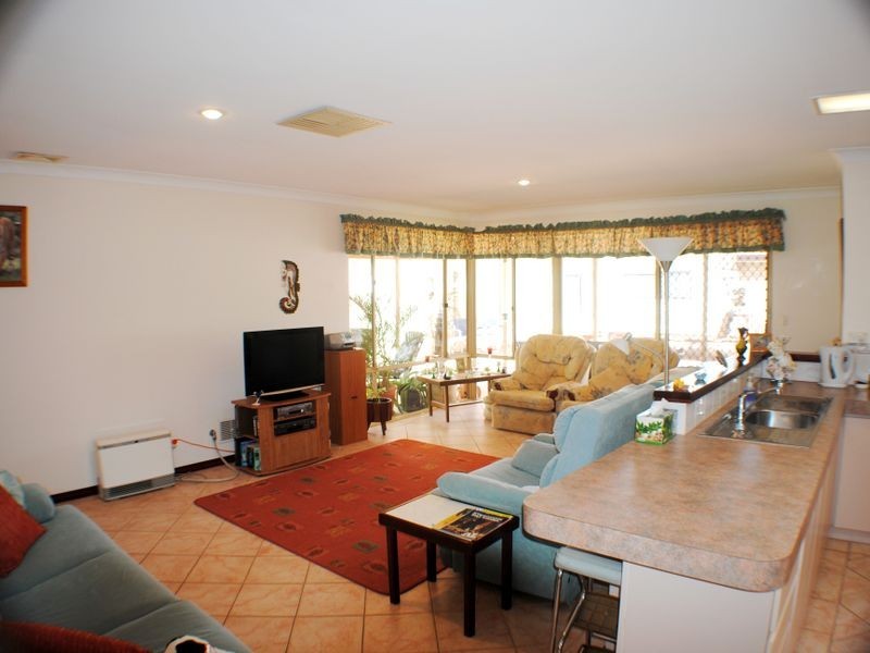 34 Elmore Way, Dudley Park WA 6210