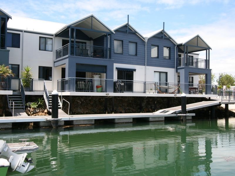 21/206 Mary Street, Halls Head WA 6210