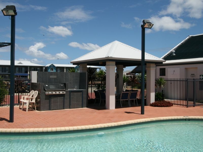 21/206 Mary Street, Halls Head WA 6210