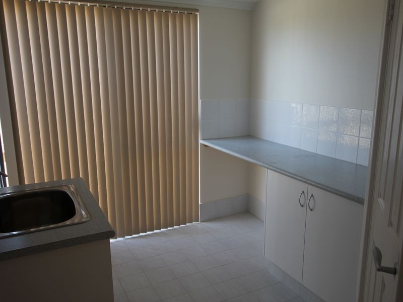 21 Buttercup Parkway, Halls Head WA 6210