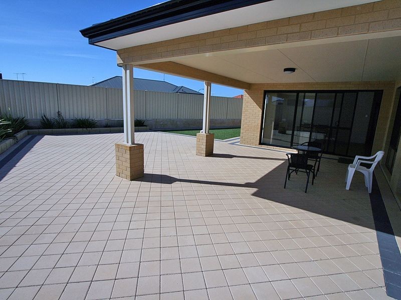 3 Petit Loop, Dudley Park WA 6210