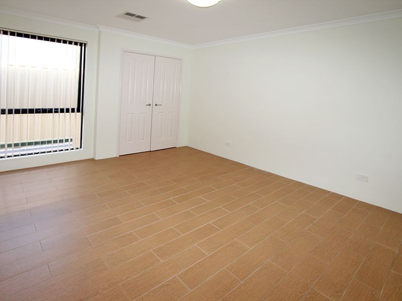 3 Petit Loop, Dudley Park WA 6210