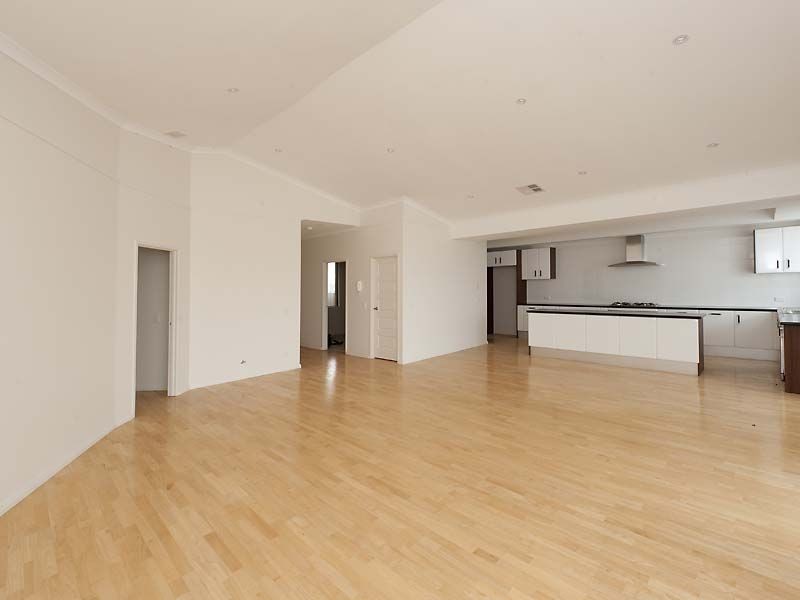 8/15 Davey Street, Mandurah WA 6210