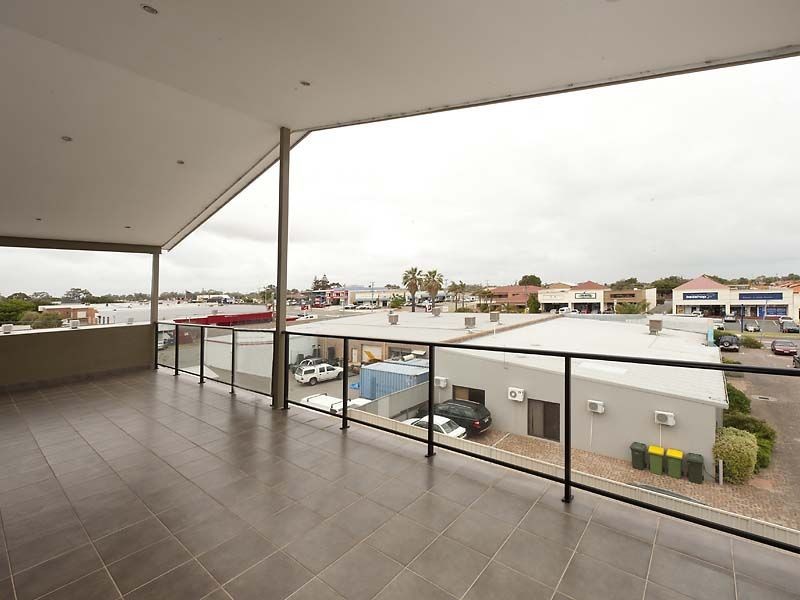 8/15 Davey Street, Mandurah WA 6210