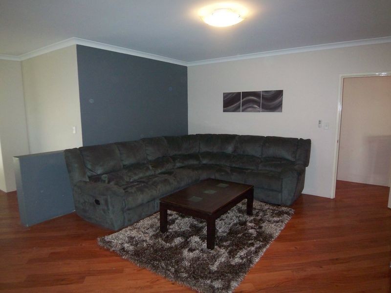 19 Teague Way, Lakelands WA 6180