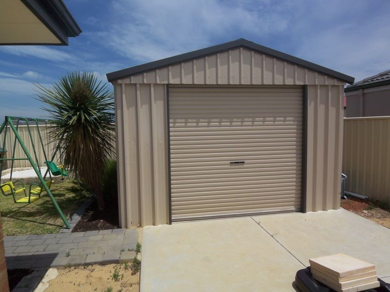 19 Teague Way, Lakelands WA 6180