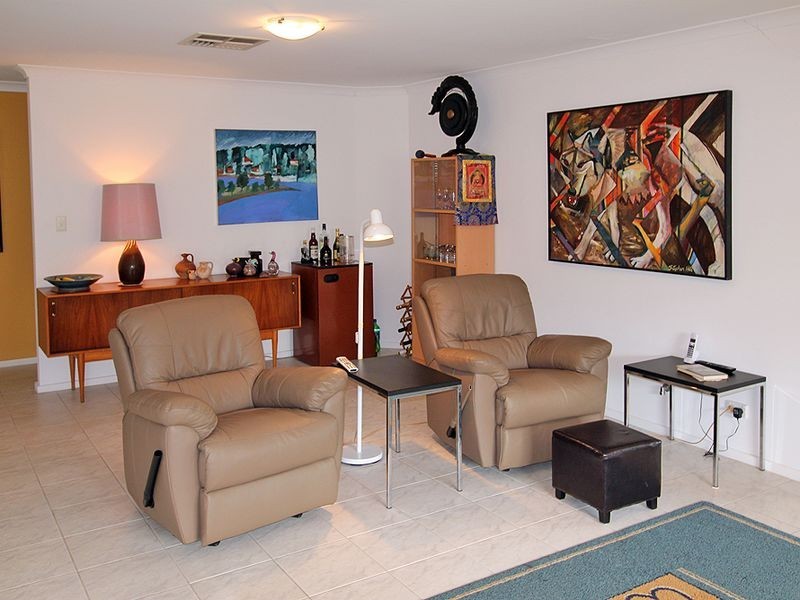 62 Casuarina Drive, Halls Head WA 6210