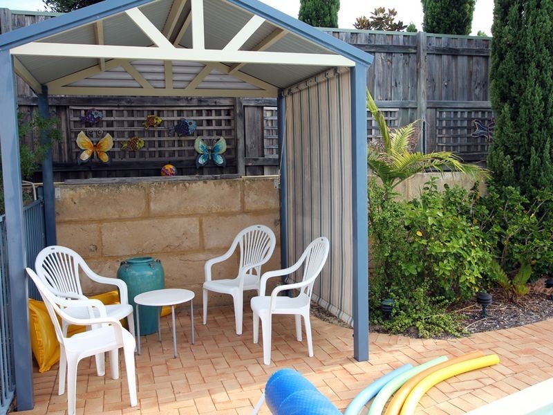 62 Casuarina Drive, Halls Head WA 6210