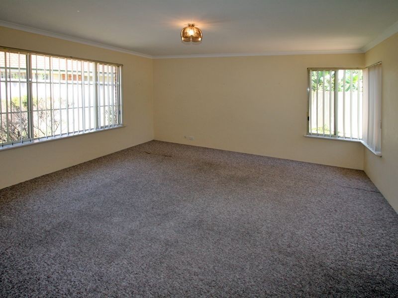 A/6 Seaton Close, Halls Head WA 6210