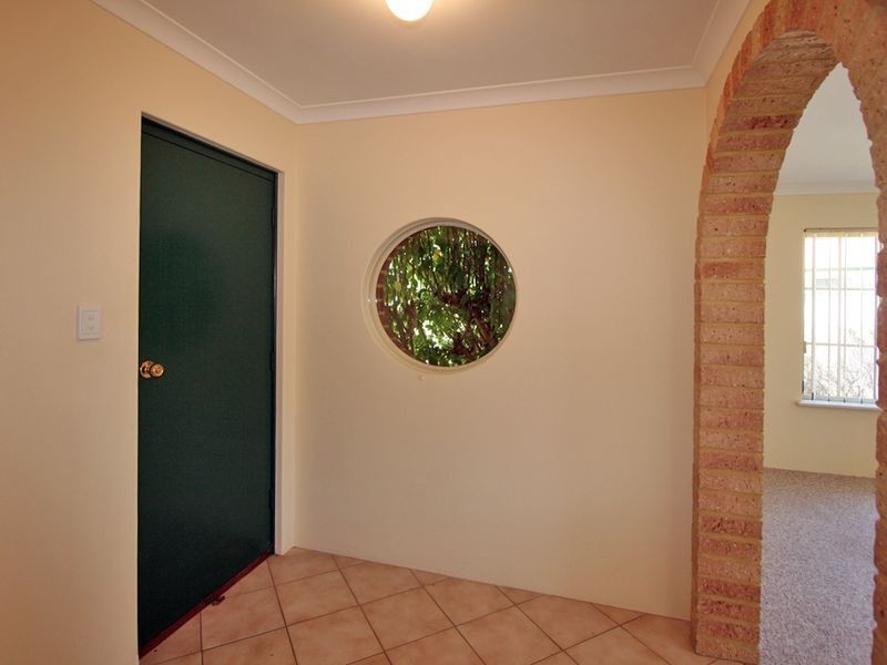 A/6 Seaton Close, Halls Head WA 6210