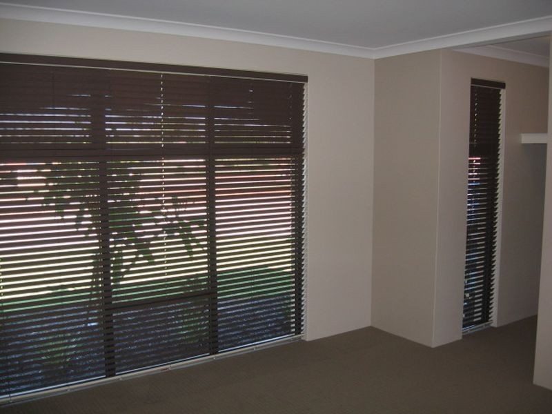 27 Karon Vista, Halls Head WA 6210