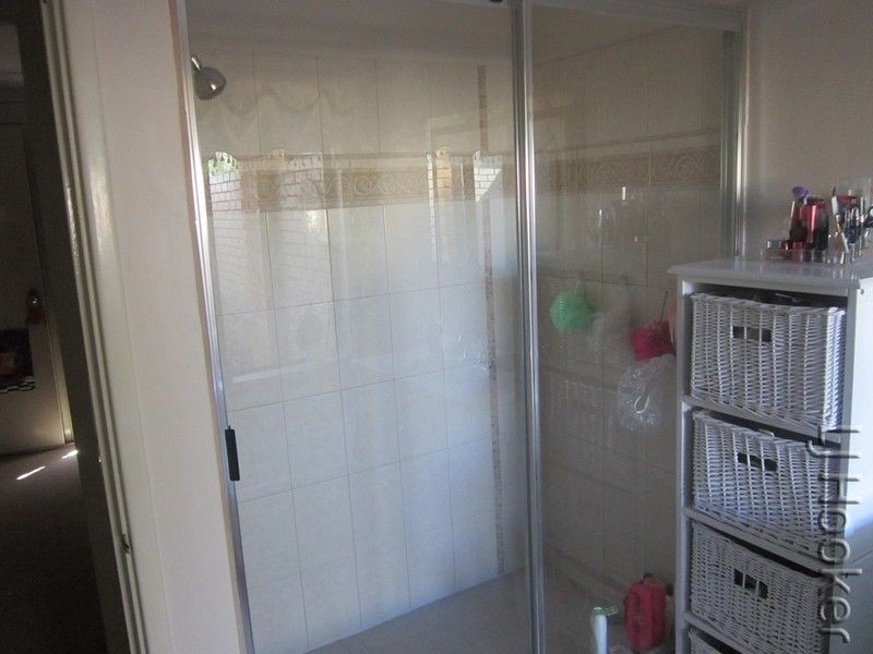 11 Boronia Close, Halls Head WA 6210