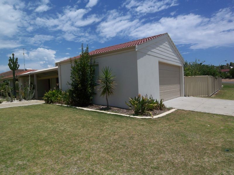 12 Portmarnock Circle, Halls Head WA 6210