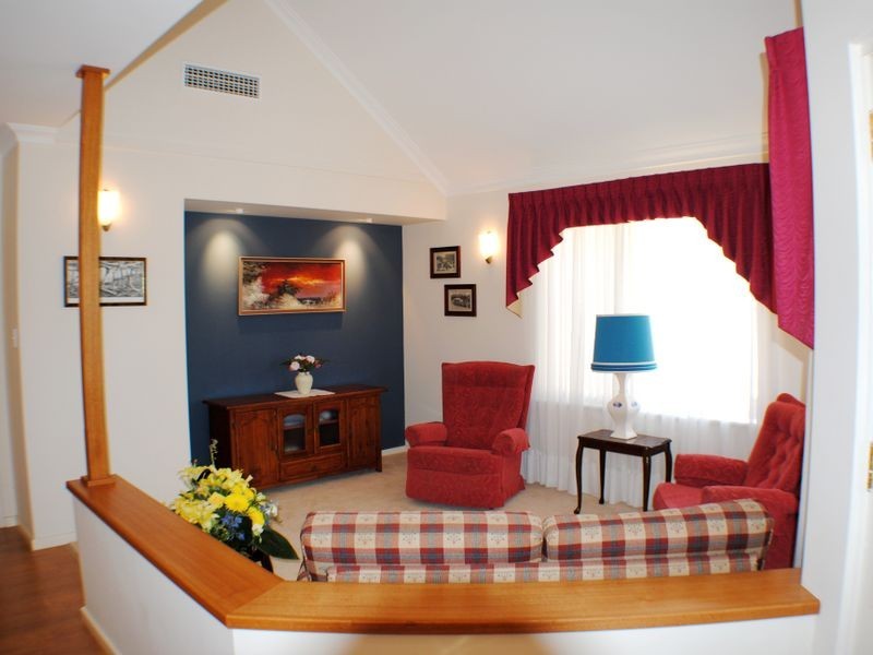 22 Leslie Street, Dudley Park WA 6210