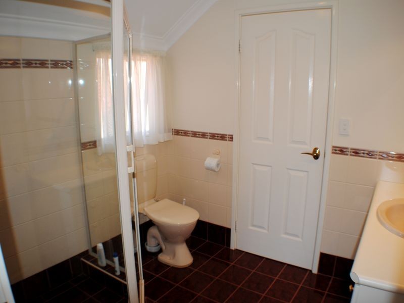 22 Leslie Street, Dudley Park WA 6210