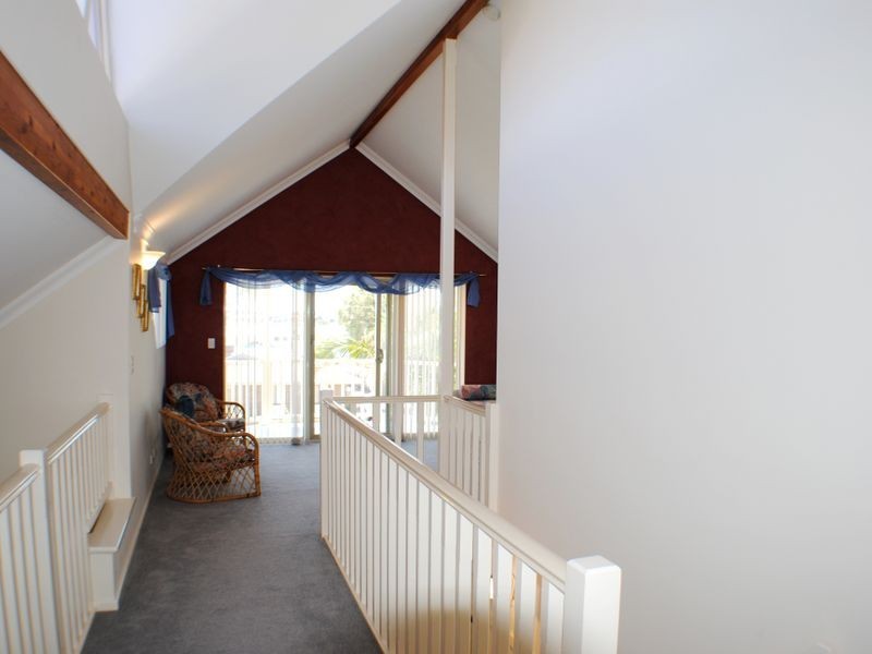 22 Leslie Street, Dudley Park WA 6210