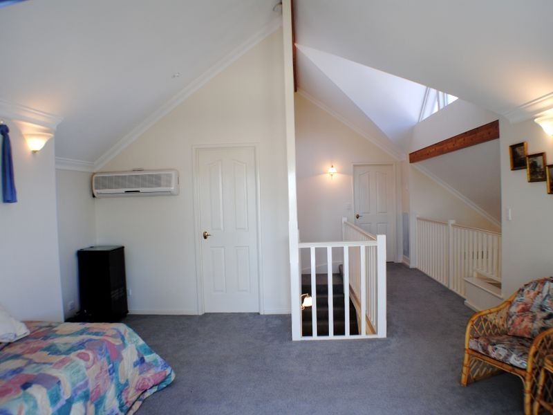 22 Leslie Street, Dudley Park WA 6210