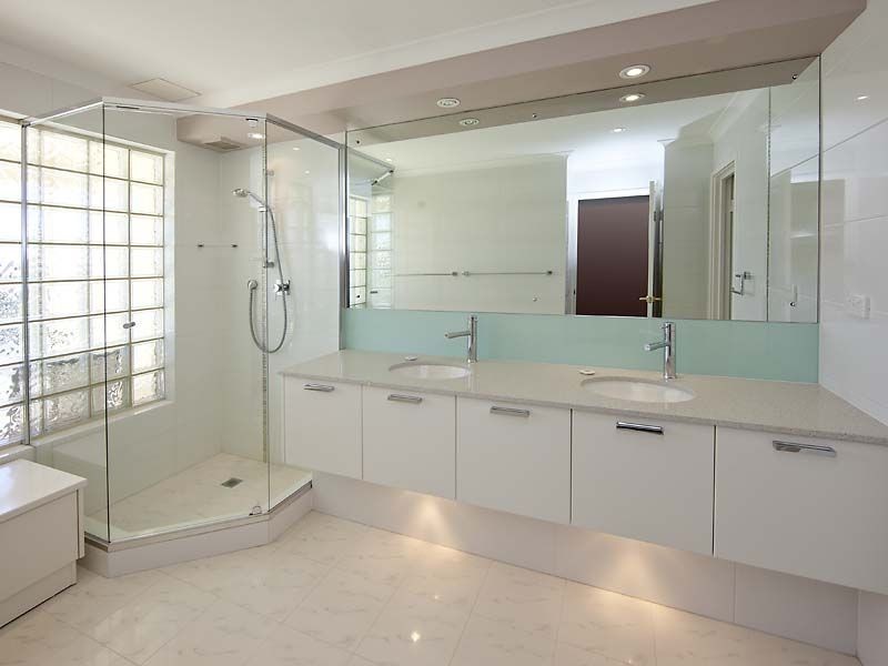 1/5 Weatherley Place, Halls Head WA 6210