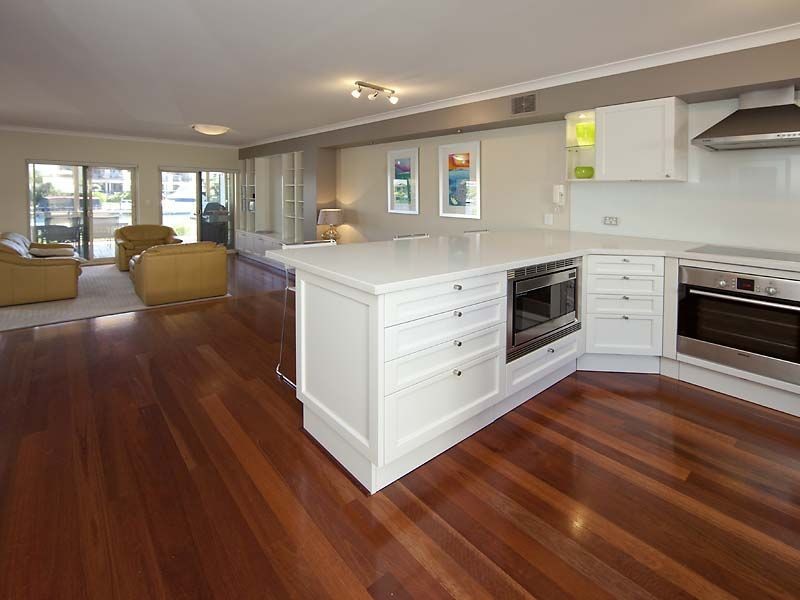 1/5 Weatherley Place, Halls Head WA 6210