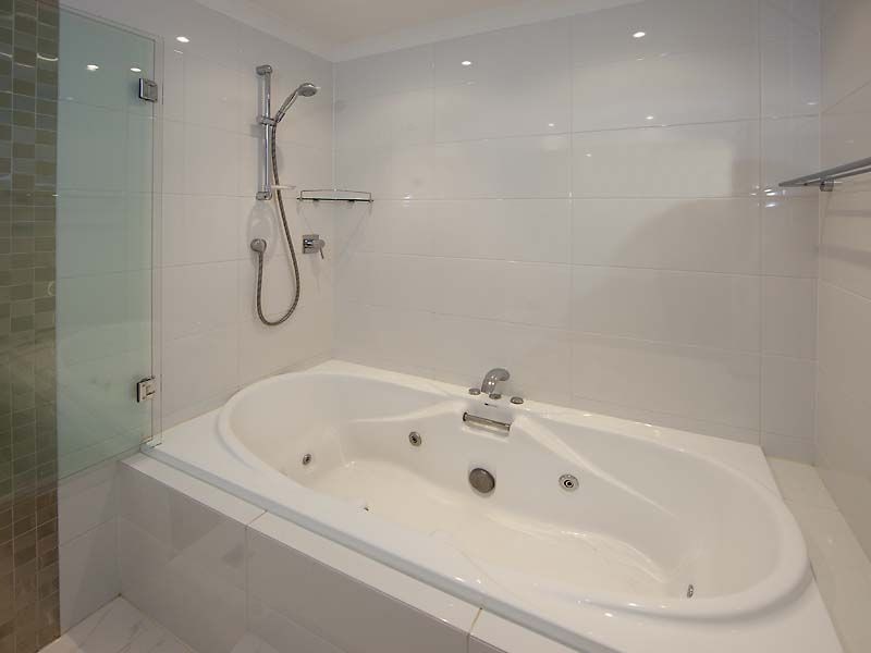 1/5 Weatherley Place, Halls Head WA 6210