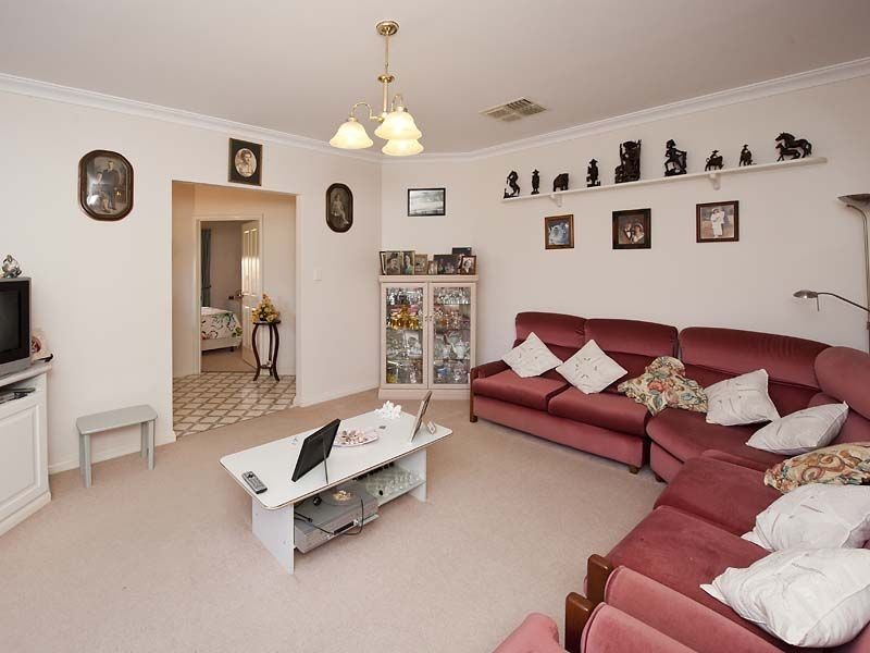 1B Montego Way, Halls Head WA 6210