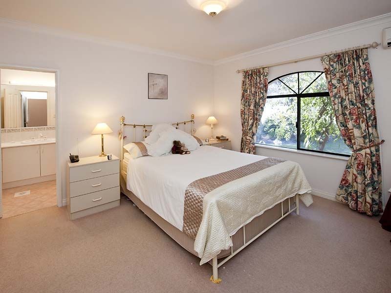 1B Montego Way, Halls Head WA 6210