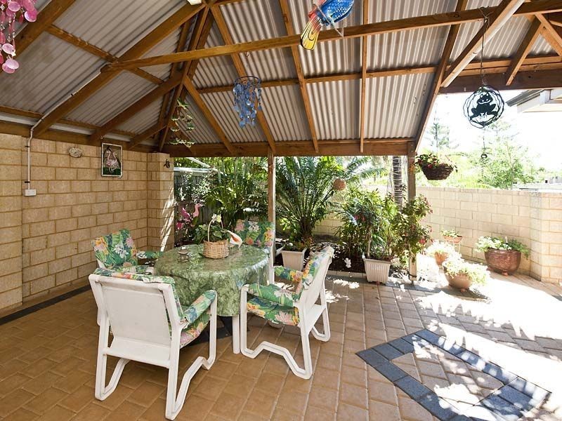 1B Montego Way, Halls Head WA 6210