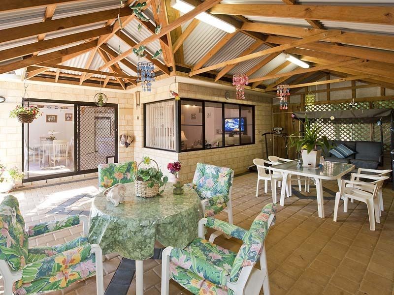 1B Montego Way, Halls Head WA 6210