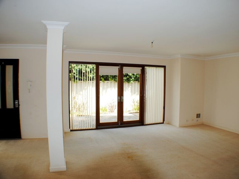 6/1 Princeton Drive, Wannanup WA 6210