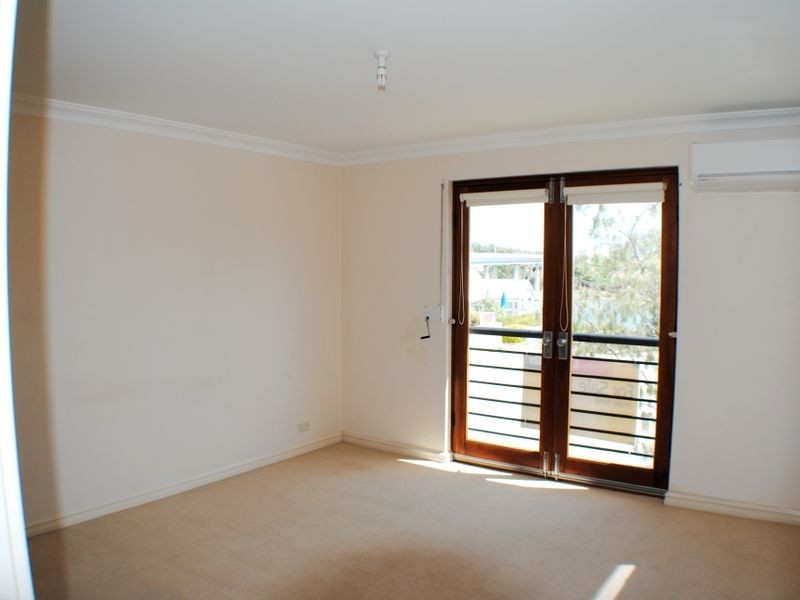 6/1 Princeton Drive, Wannanup WA 6210
