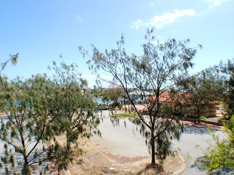 6/1 Princeton Drive, Wannanup WA 6210