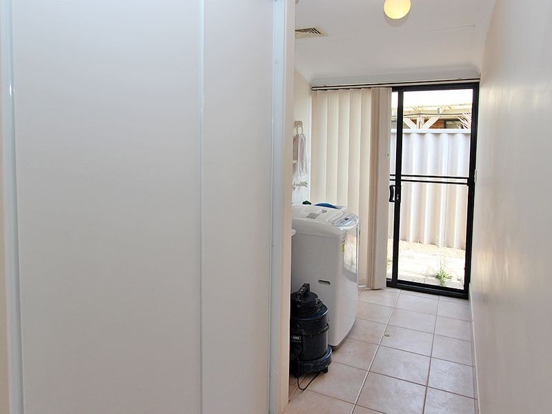 61 Templetonia Promenade, Halls Head WA 6210