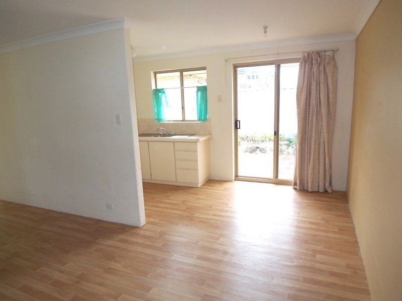 1/38 Shayne Street, Halls Head WA 6210