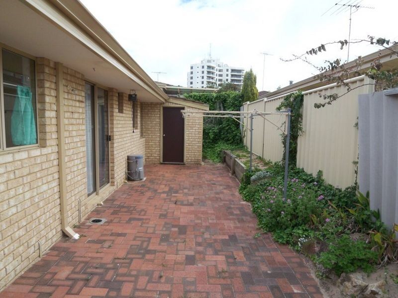 1/38 Shayne Street, Halls Head WA 6210