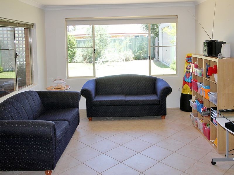 18 Coppercups Place, Halls Head WA 6210