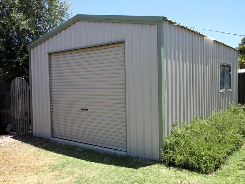 18 Coppercups Place, Halls Head WA 6210