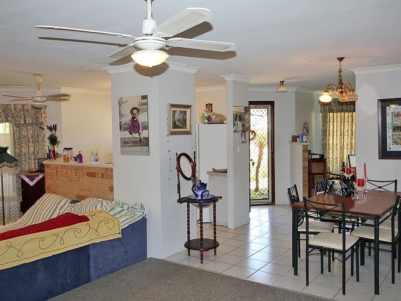 6 Wattlebird Way, Greenfields WA 6210