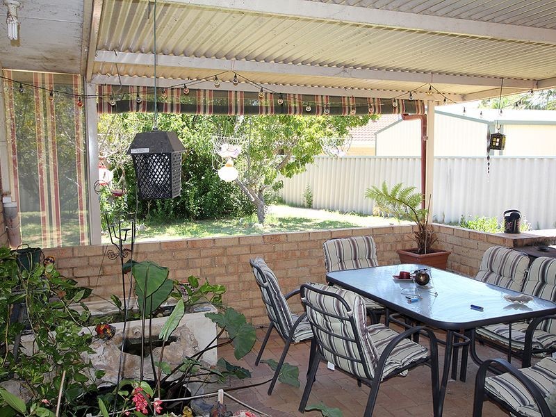 6 Wattlebird Way, Greenfields WA 6210