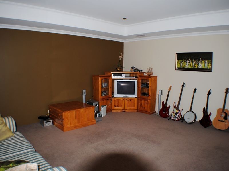 1 Crathes Court, Erskine WA 6210