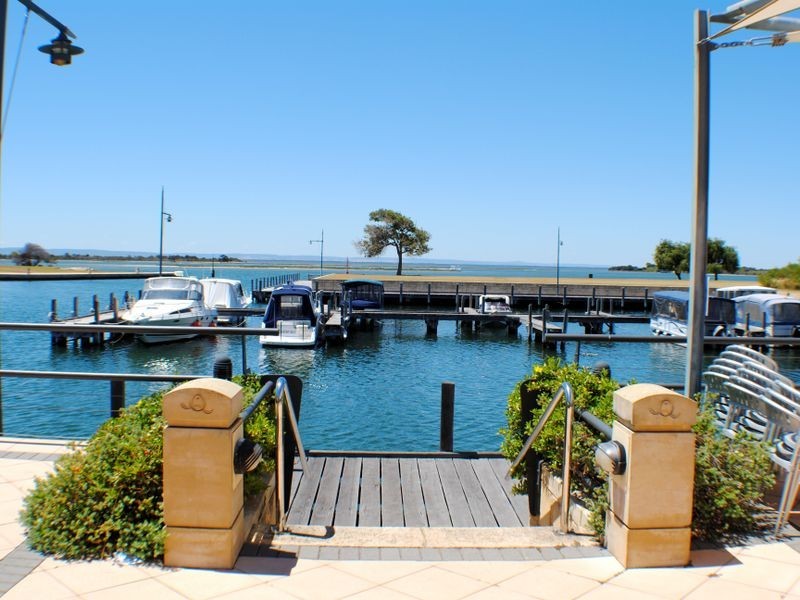 1 Crathes Court, Erskine WA 6210