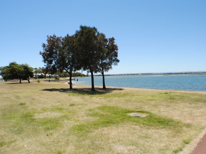 1 Crathes Court, Erskine WA 6210