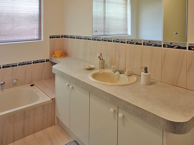 2/19 Tamarisk Drive, Halls Head WA 6210