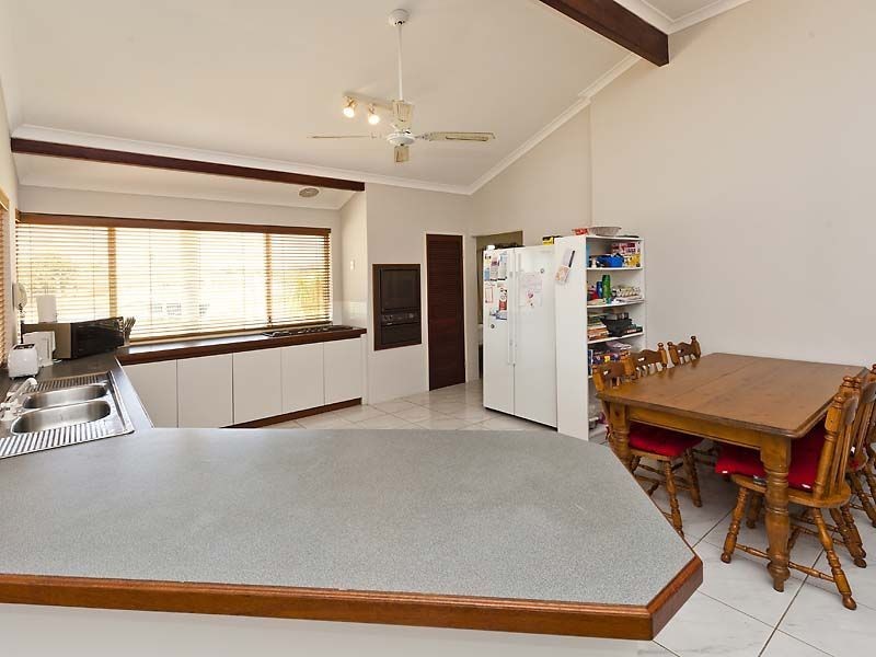 38 Waterside Drive, Dudley Park WA 6210