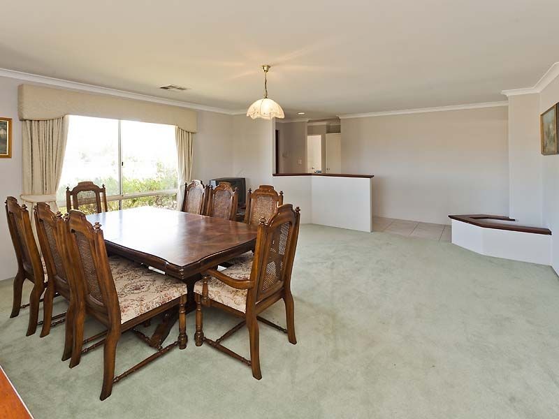 38 Waterside Drive, Dudley Park WA 6210