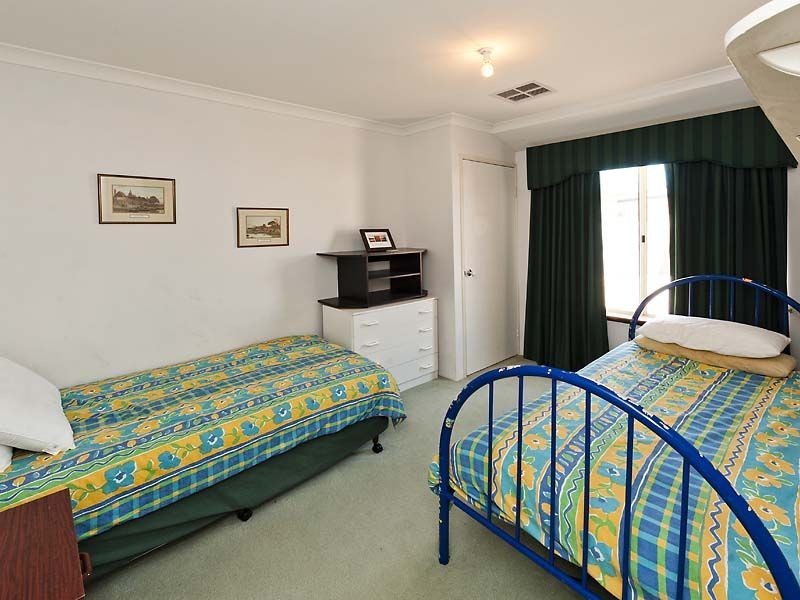 38 Waterside Drive, Dudley Park WA 6210