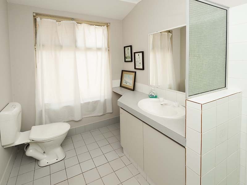 38 Waterside Drive, Dudley Park WA 6210